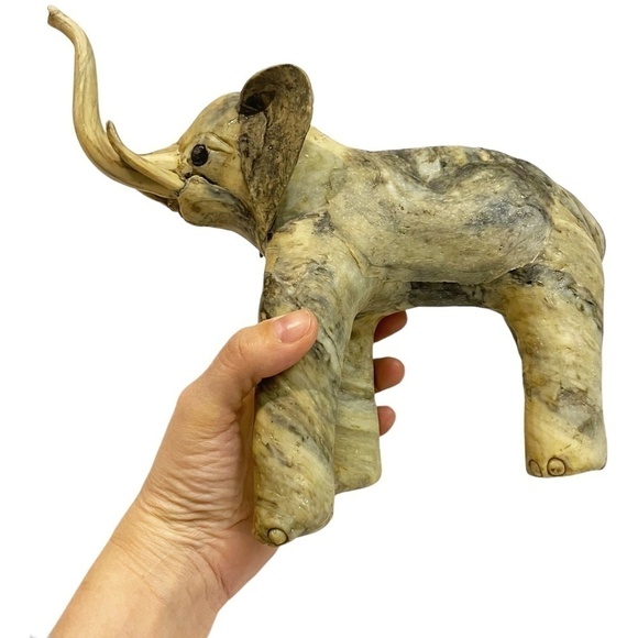 Vintage Philippines Elephant Figurines made of Crushed Oyster Shells🤍 - Picture 3 of 9